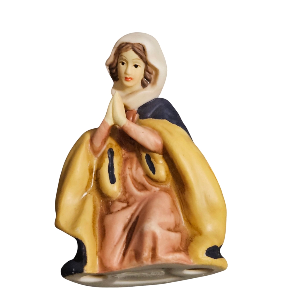 VINTAGE O'WELL VIRGIN MARY PORCELAIN HAND PAINTED FIGURINE 2.5" Tall